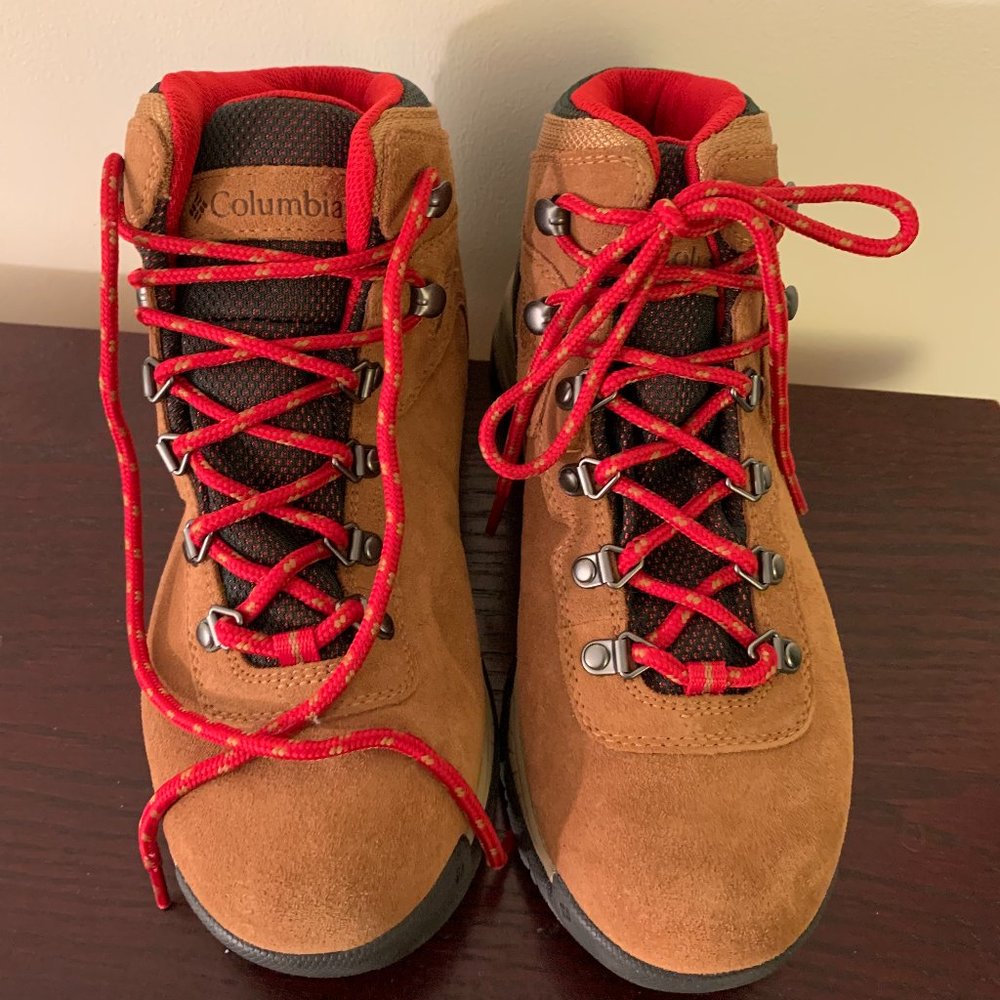 Columbia Lace Up Hiking Boots
